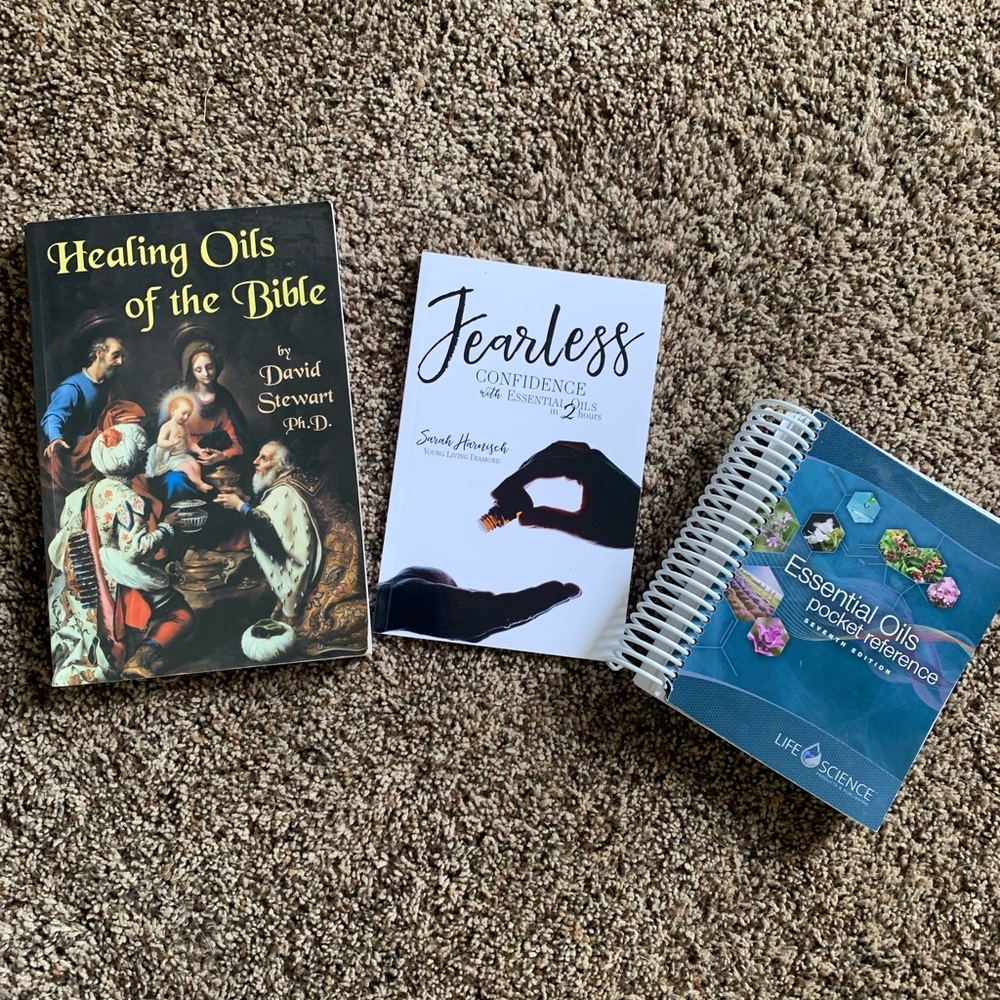 Lot of essential oil reference books